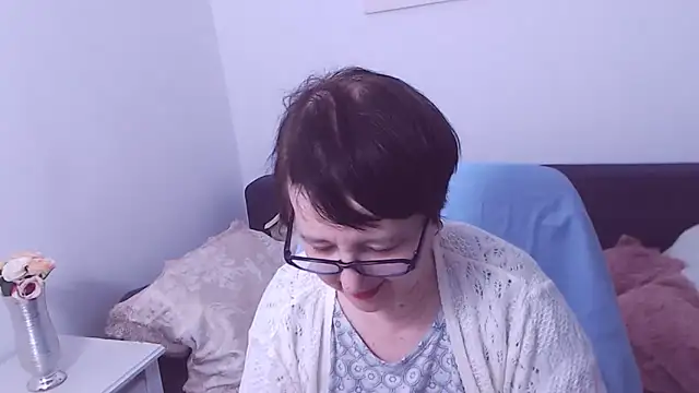 Snapshot of ChristaRose chatting on 02.20.25 ChristaRose online show from 02.20.25