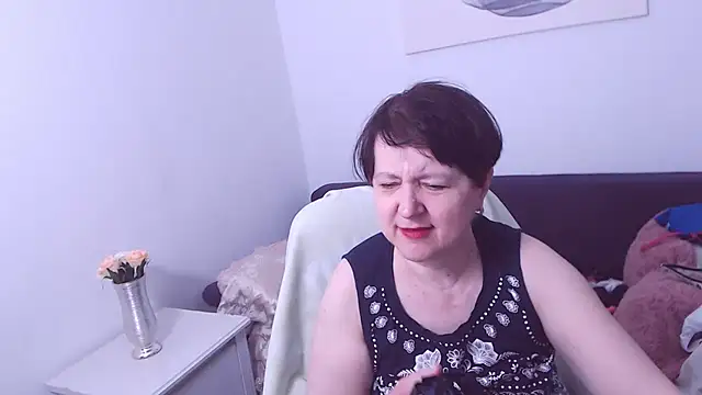 Snapshot of ChristaRose chatting on 02.28.25 ChristaRose online show from 02.28.25