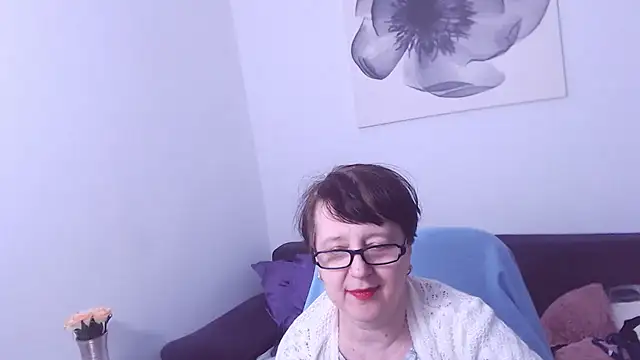 Snapshot of ChristaRose chatting on 03.19.25 ChristaRose online show from 03.19.25