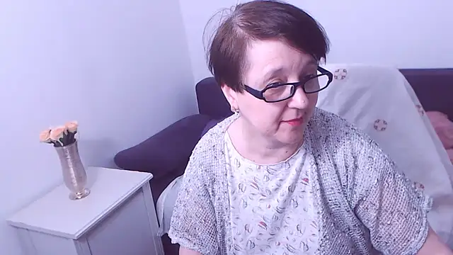 Snapshot of ChristaRose chatting on 03.21.25 ChristaRose online show from 03.21.25