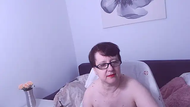 Snapshot of ChristaRose chatting on 09.13.25 ChristaRose online show from 09.13.25