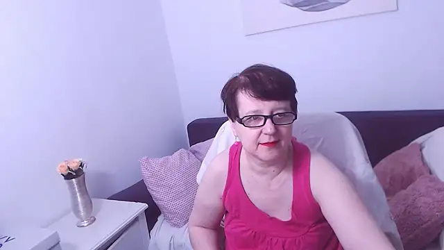 Snapshot of ChristaRose chatting on 09.19.25 ChristaRose online show from 09.19.25