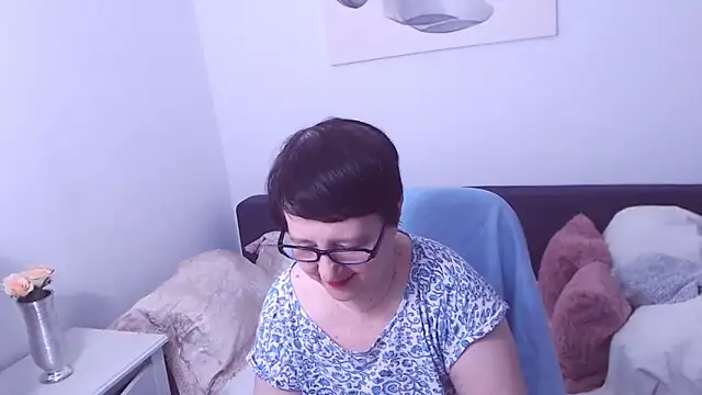 Snapshot of ChristaRose chatting on 10.26.25 ChristaRose online show from 10.26.25