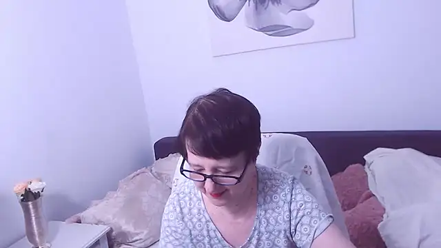 Snapshot of ChristaRose chatting on 10.28.25 ChristaRose online show from 10.28.25