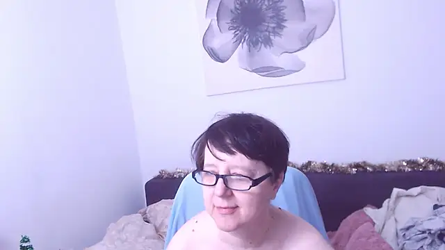 ChristaRose online show from 12.21.25