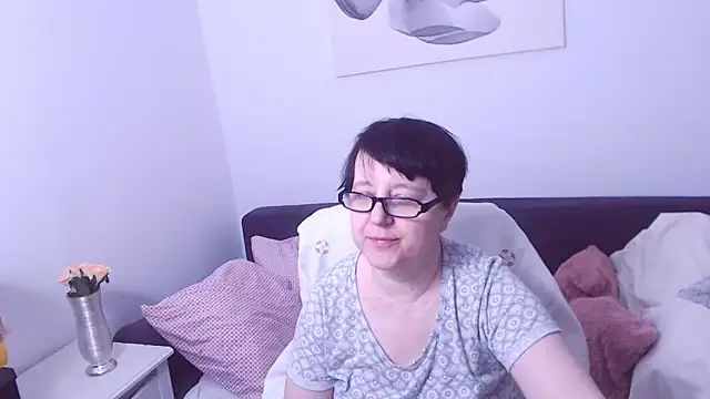 ChristaRose online show from 04.10.26