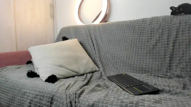 Snapshot of specter_27 chatting on 03.22.25 specter 27 online show from 03.22.25