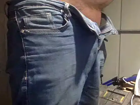 Snapshot of Rx7hvn chatting on 02.23.25 Rx7hvn online show from 02.23.25