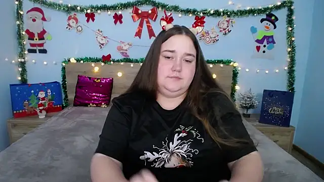 Snapshot of XX_Daniella_XX chatting on 12.12.24 XX Daniella XX online show from 12.12.24