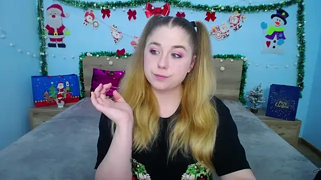Snapshot of JessikaDaniel chatting on 12.12.24 JessikaDaniel online show from 12.12.24