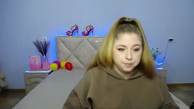 Snapshot of JessikaDaniel chatting on 01.21.25 JessikaDaniel online show from 01.21.25