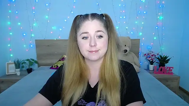 Snapshot of JessikaDaniel chatting on 01.29.25 JessikaDaniel online show from 01.29.25