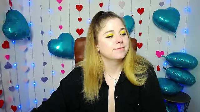 Snapshot of JessikaDaniel chatting on 02.04.25 JessikaDaniel online show from 02.04.25