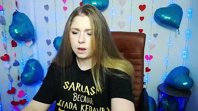 Snapshot of JessikaDaniel chatting on 02.19.25 JessikaDaniel online show from 02.19.25