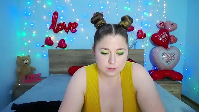 Snapshot of JessikaDaniel chatting on 03.05.25 JessikaDaniel online show from 03.05.25