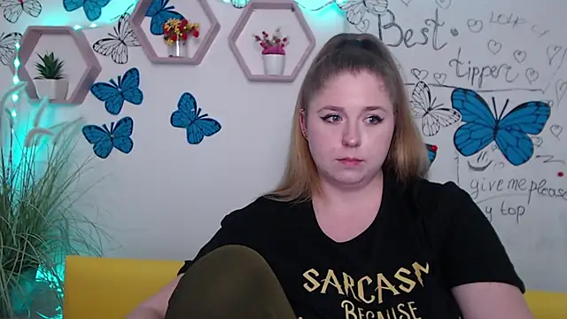 Snapshot of JessikaDaniel chatting on 03.19.25 JessikaDaniel online show from 03.19.25