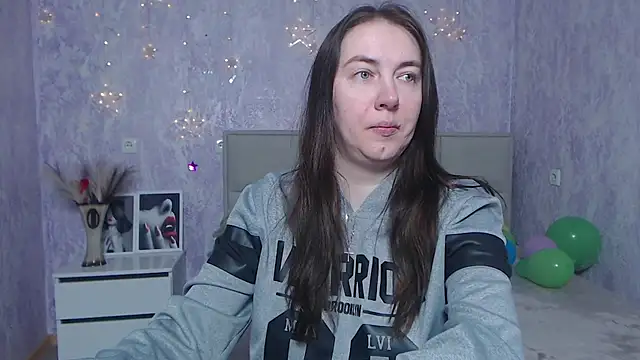 Snapshot of KaleyReed chatting on 01.17.25 KaleyReed online show from 01.17.25