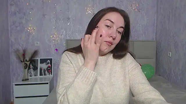 Snapshot of KaleyReed chatting on 01.28.25 KaleyReed online show from 01.28.25