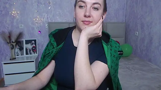 Snapshot of KaleyReed chatting on 01.29.25 KaleyReed online show from 01.29.25