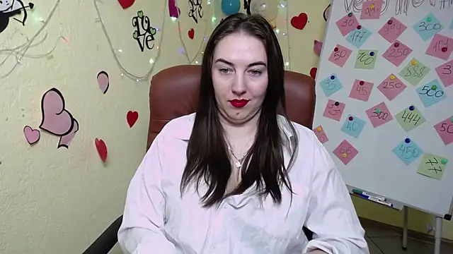 Snapshot of KaleyReed chatting on 02.06.25 KaleyReed online show from 02.06.25