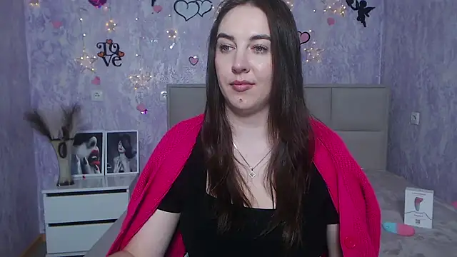 Snapshot of KaleyReed chatting on 02.10.25 KaleyReed online show from 02.10.25