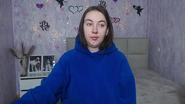 Snapshot of KaleyReed chatting on 02.15.25 KaleyReed online show from 02.15.25