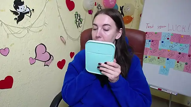 Snapshot of KaleyReed chatting on 02.15.25 KaleyReed online show from 02.15.25