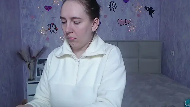 Snapshot of KaleyReed chatting on 02.16.25 KaleyReed online show from 02.16.25