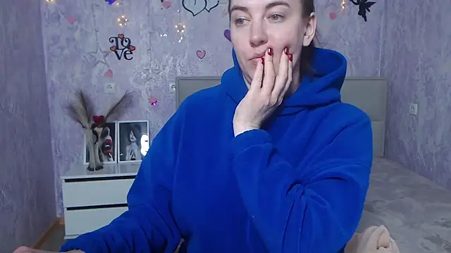 Snapshot of KaleyReed chatting on 02.19.25 KaleyReed online show from 02.19.25