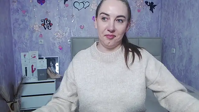 Snapshot of KaleyReed chatting on 02.21.25 KaleyReed online show from 02.21.25