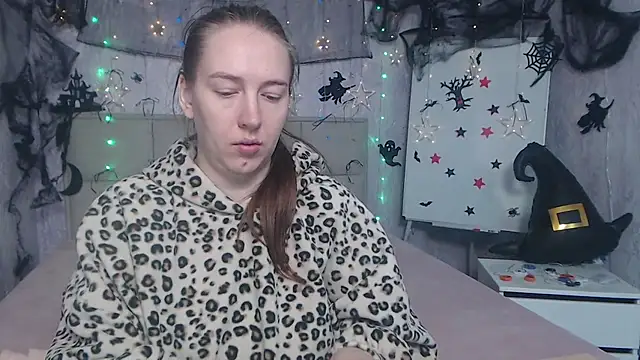 KaleyReed online show from 10.17.25