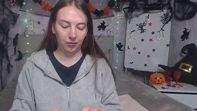 KaleyReed online show from 10.24.25