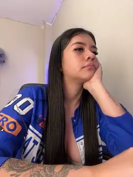 Snapshot of Alhanna_ chatting on 03.23.25 Alhanna online show from 03.23.25