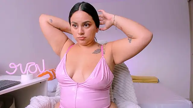 susy angel online show from 02.02.26