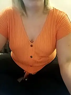 elisacoquineoff online show from 12.04.24