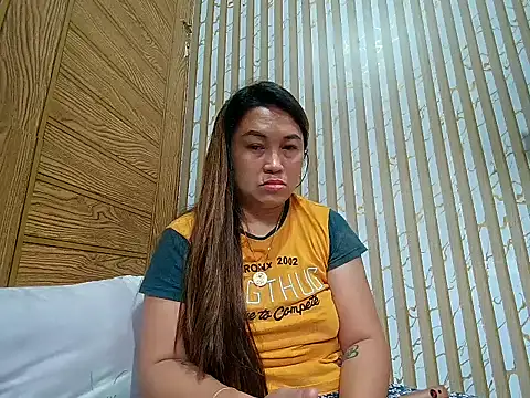 LalaiAsian online show from 12.19.25