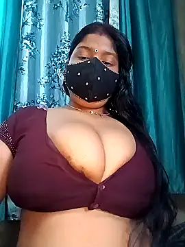 Snapshot of neha-bhabhi chatting on 02.04.25 neha-bhabhi online show from 02.04.25