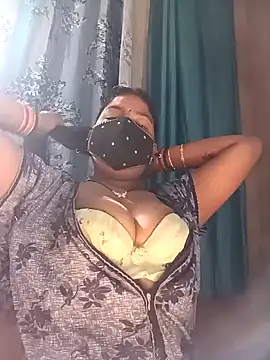 Snapshot of neha-bhabhi chatting on 02.07.25 neha-bhabhi online show from 02.07.25
