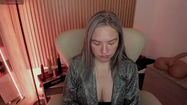 Snapshot of MarianL0ve chatting on 03.02.25 MarianL0ve online show from 03.02.25