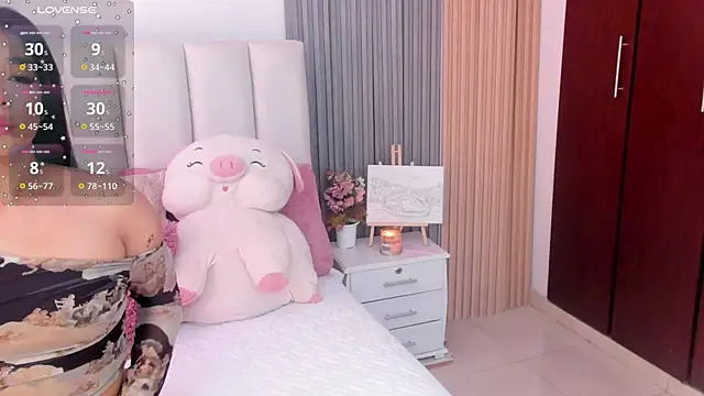 Skcarlet beckett online show from 09.18.25