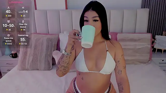 Skcarlet beckett online show from 02.05.26