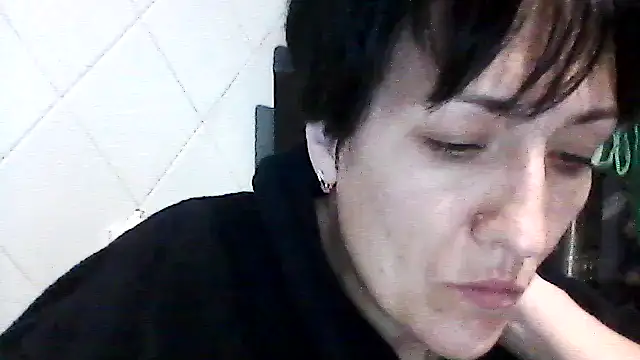 SunnyAmorre online show from 10.16.25