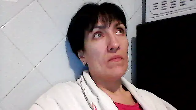 SunnyAmorre online show from 11.21.25