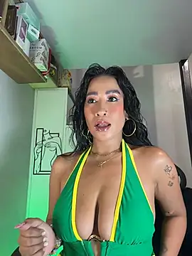 Snapshot of AsianMilfSheryl chatting on 07.11.26 AsianMilfSheryl online show from 07.11.26