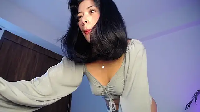 maggie kay online show from 10.04.25