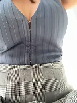 Snapshot of goodforKarina chatting on 04.16.26 goodforKarina online show from 04.16.26