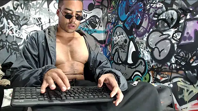 Justin Frank online show from 01.11.25