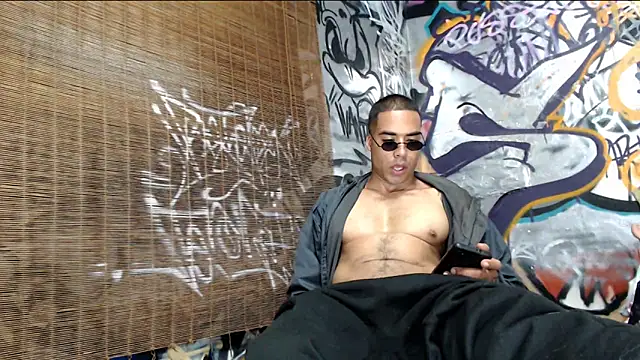 Justin Frank online show from 03.06.25