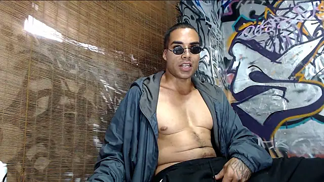 Justin Frank online show from 03.10.25