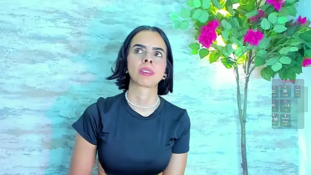 Snapshot of Amelia_Myers chatting on 10.04.25 Amelia Myers online show from 10.04.25